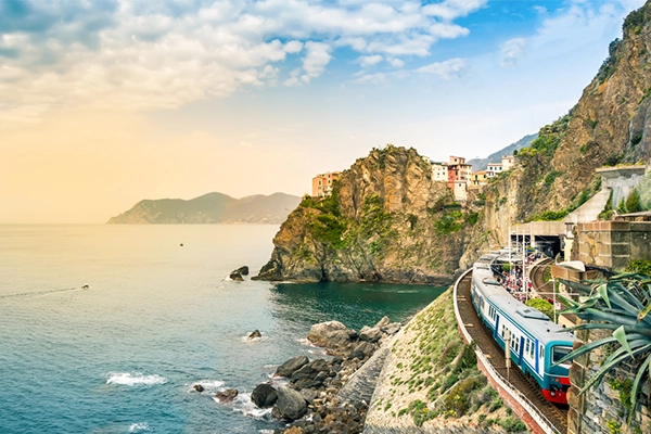 Beautiful view of Manarola town. Is one of five famous colorful villages of Cinque Terre National Park in Italy, suspended between sea and land on sheer cliffs. Liguria region of Italy.